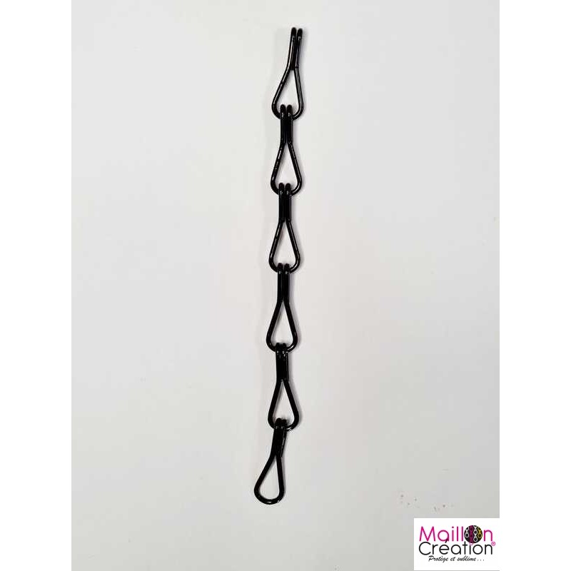 chaîne noire avec grands maillons pour fabriquer un rideau de porte en chainette quinconce