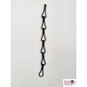 chaîne noire avec grands maillons pour fabriquer un rideau de porte en chainette quinconce