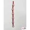 chaîne rouge avec grands maillons pour fabriquer un rideau chaînette en quinconce