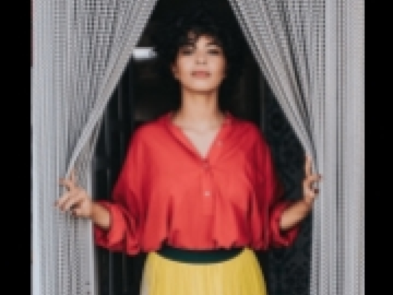 Astuces pour décorer les ouvertures de portes avec des rideaux